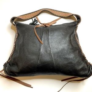 MUXO by Camila Alves Leather Hobo Shoulder Bag